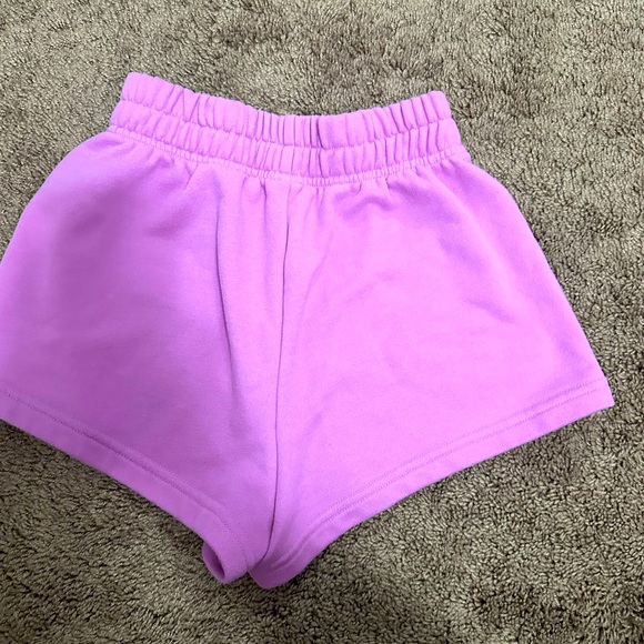 SHEIN Sweatshorts Super Cute - Picture 3 of 3
